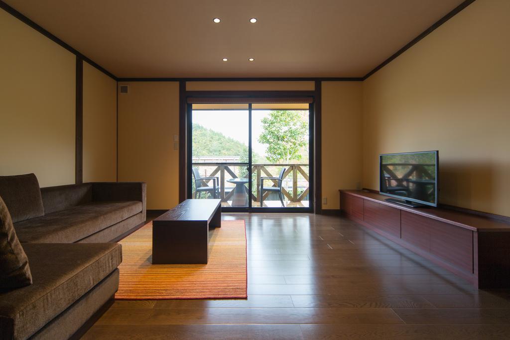 Отель Miyama Sansou Минамиогуни Экстерьер фото